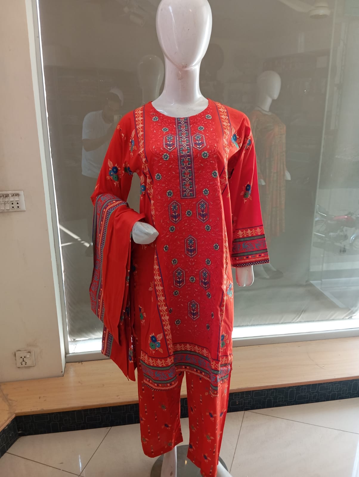 3-Pcs Printed & Embroidered Lawn Suit (Stitched)