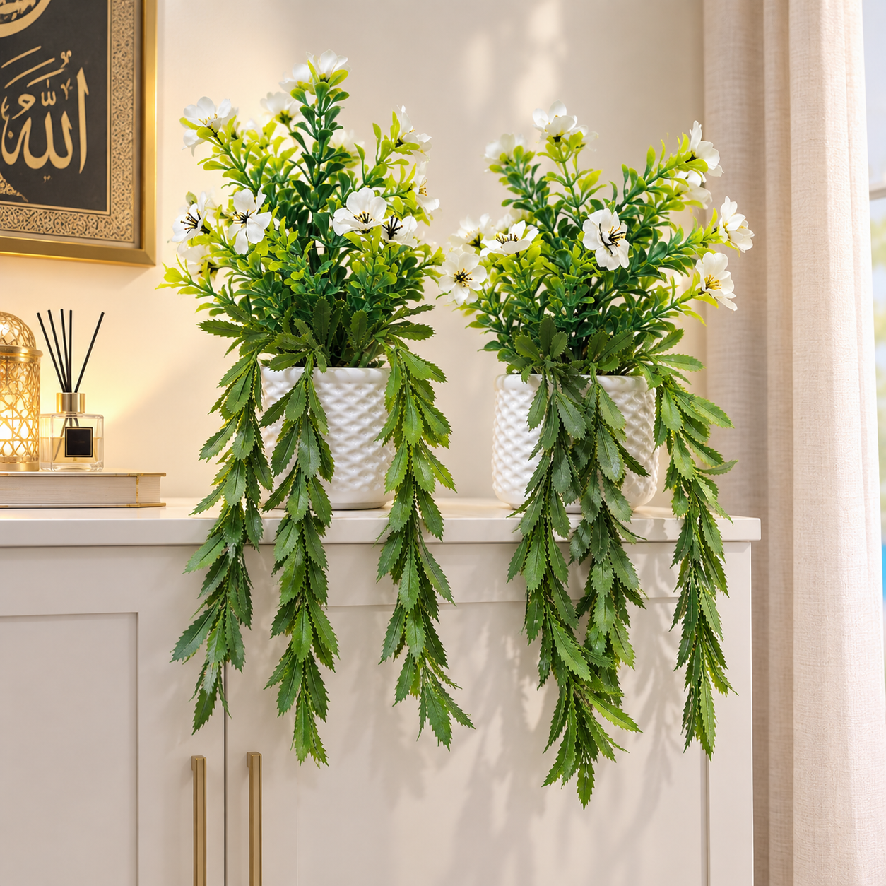 Pack of 2 White Textures Plastic Pots with artificial White Blossoms Plants