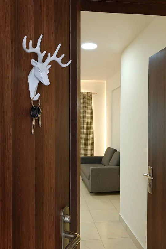 Wall Mounted Vintage Deer Head Antlers for 7 Keys