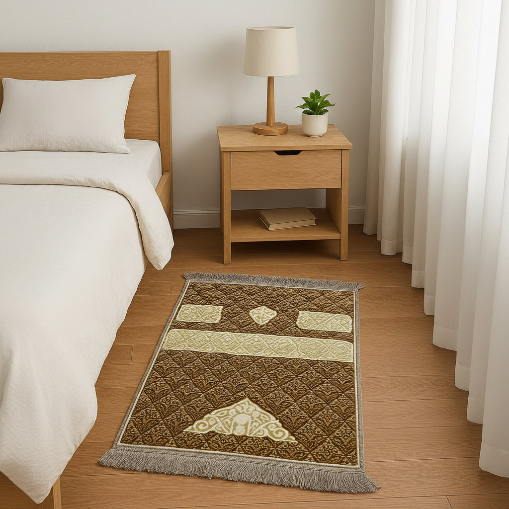 High quality Soft Velvet Quilted Prayer Rug (Jaye Namaz)