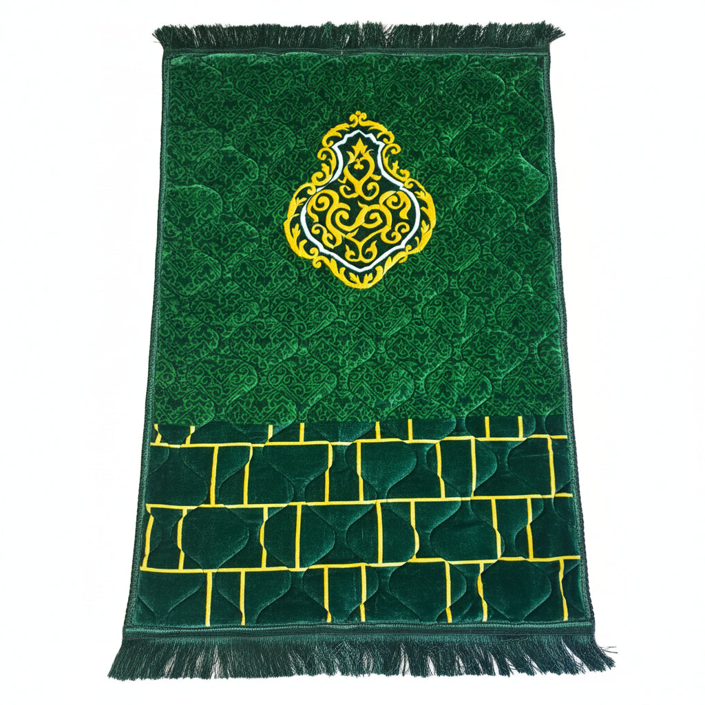 High quality Soft Velvet Quilted Prayer Rug (Jaye Namaz)