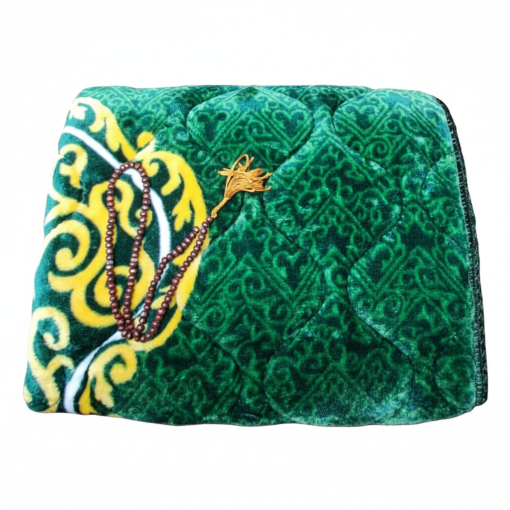 High quality Soft Velvet Quilted Prayer Rug (Jaye Namaz)