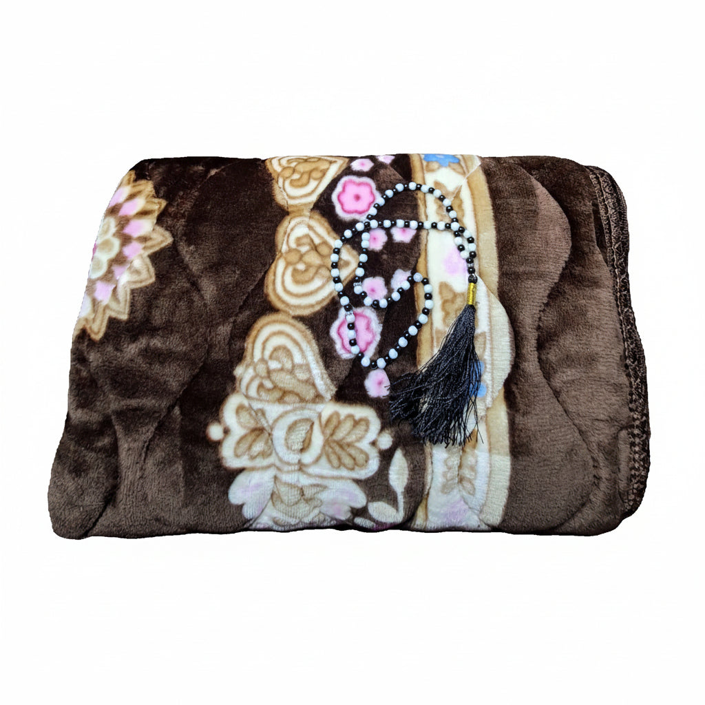 High quality Soft Velvet Quilted Prayer Rug (Jaye Namaz)
