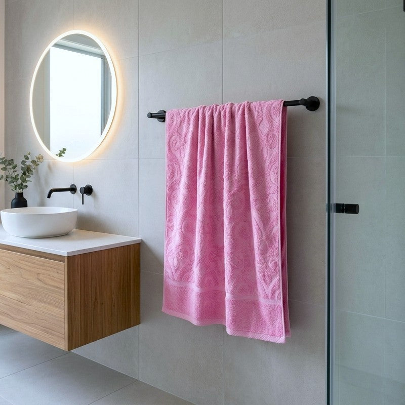 Luxury Dual Sided Jacquard Towel (Soft Pink)