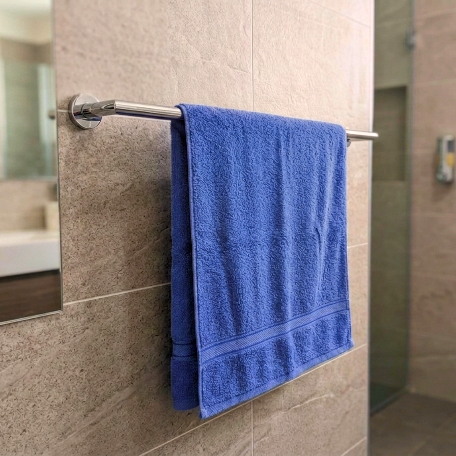 Premium Quality Dyed Bath Towel (Ocean Blue)