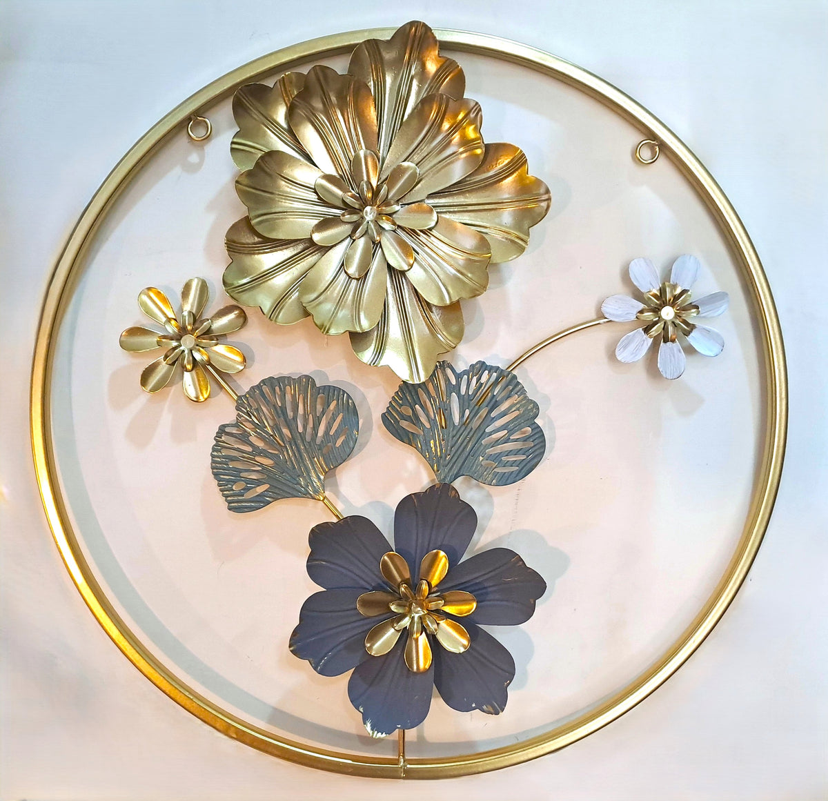 Golden Metallic Round 3d Flowers Wall Décor