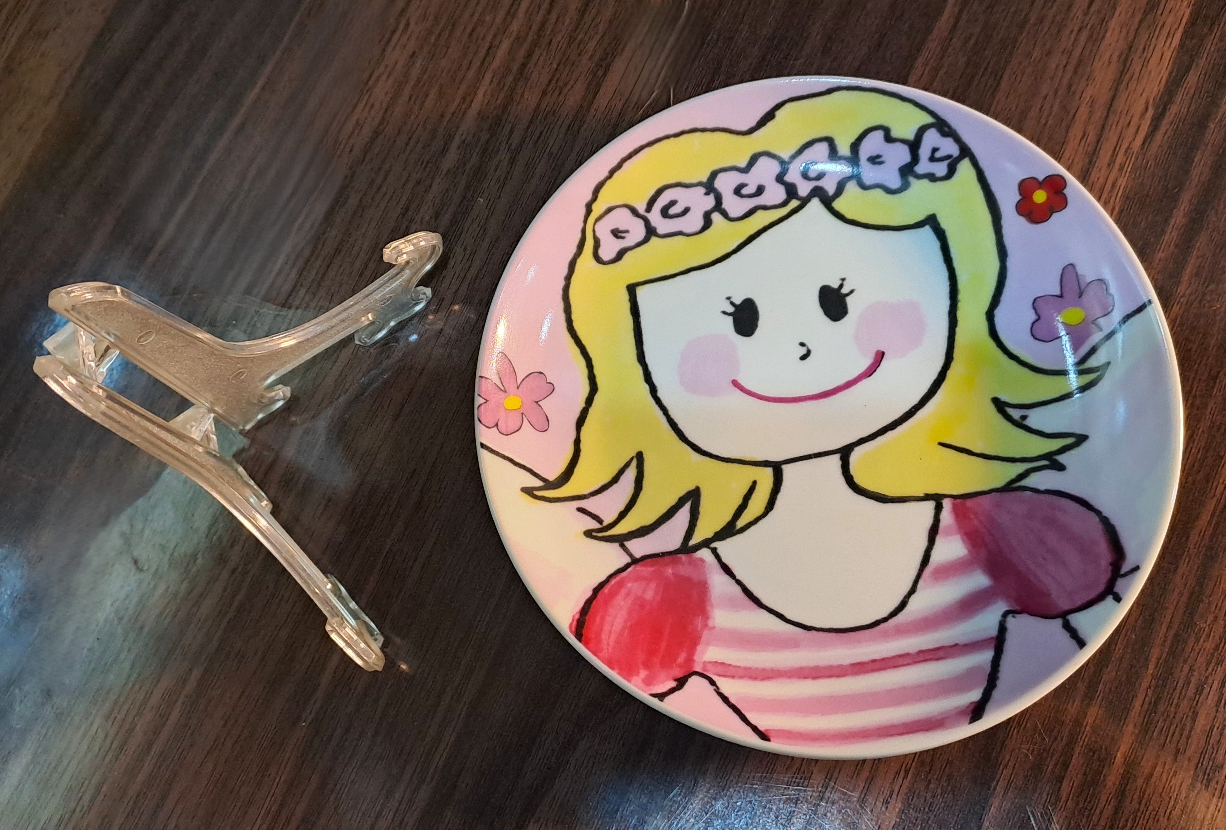 Alluring Ceramic Decorative Plate with Stand