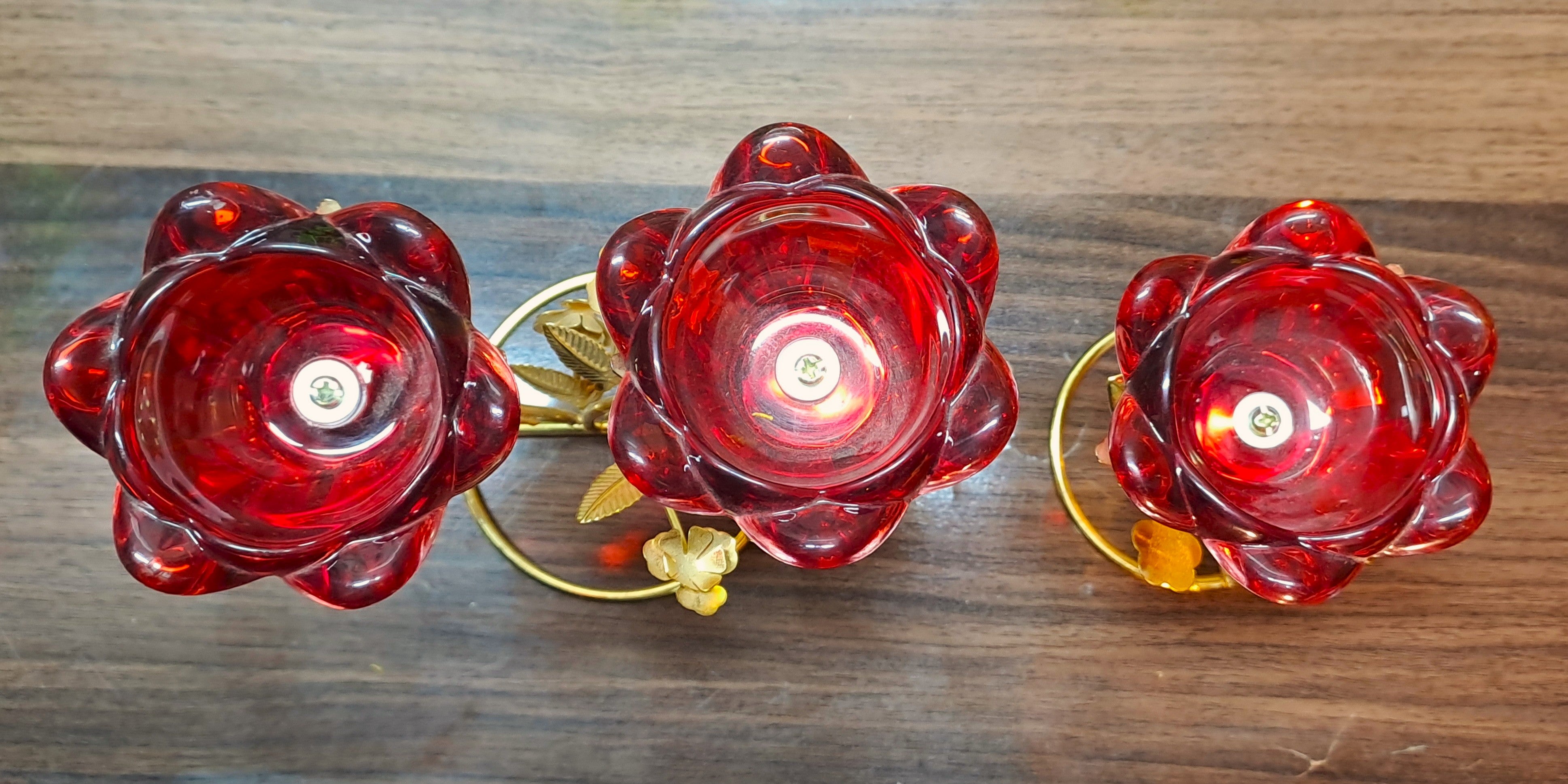 Golden Metallic Stands Set with Red Glass Rose Holder (2 Pieces in Set)