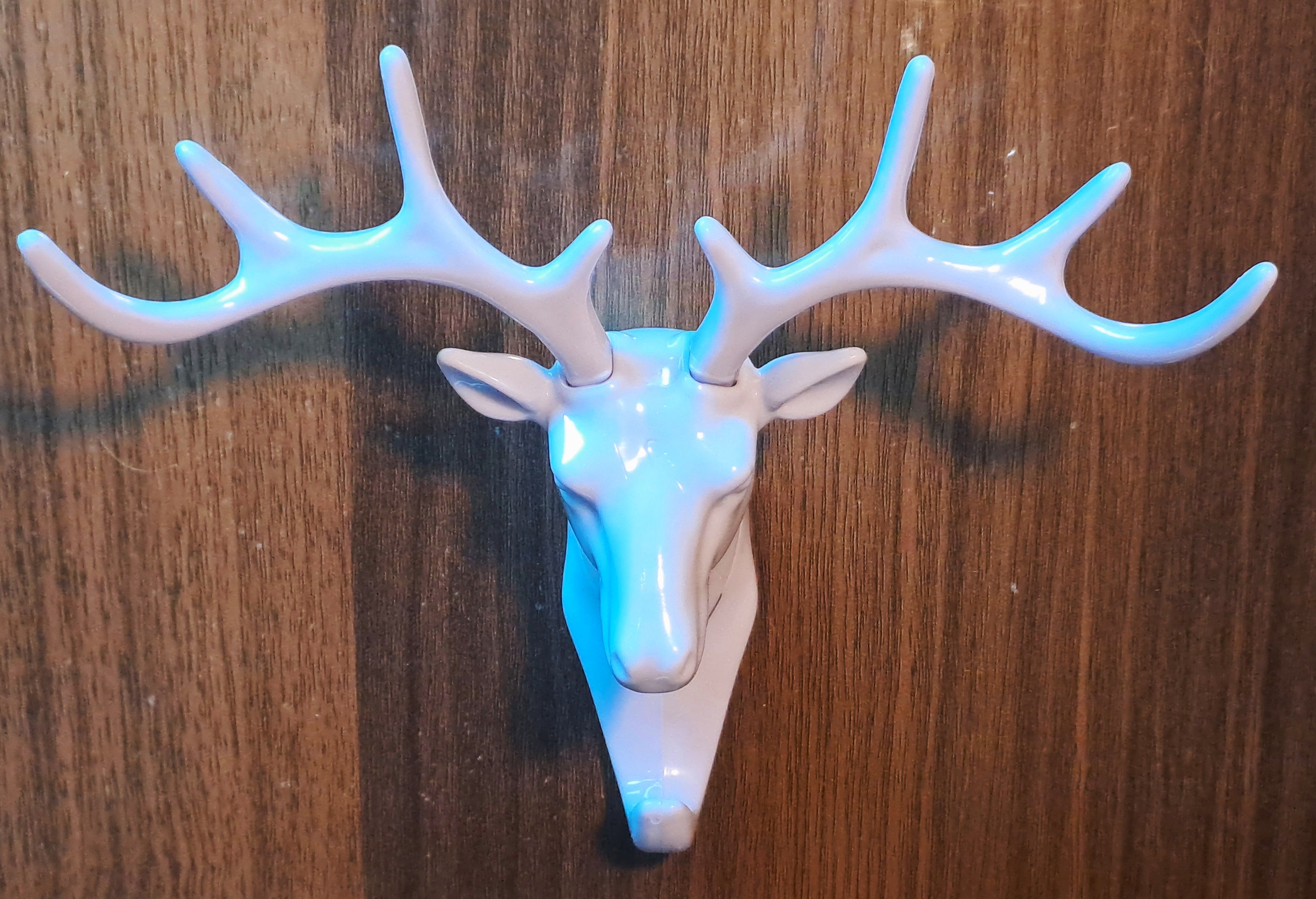 Wall Mounted Vintage Deer Head Antlers for 7 Keys