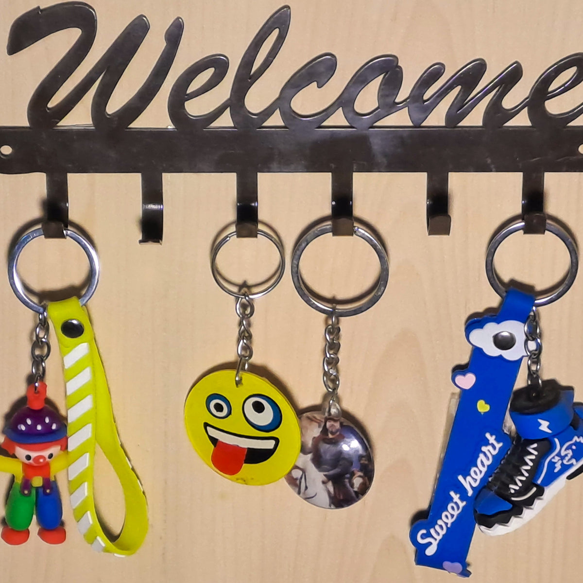 Wall Mounted WELCOME Key-Holder with 6 Hooks – LS Galleria