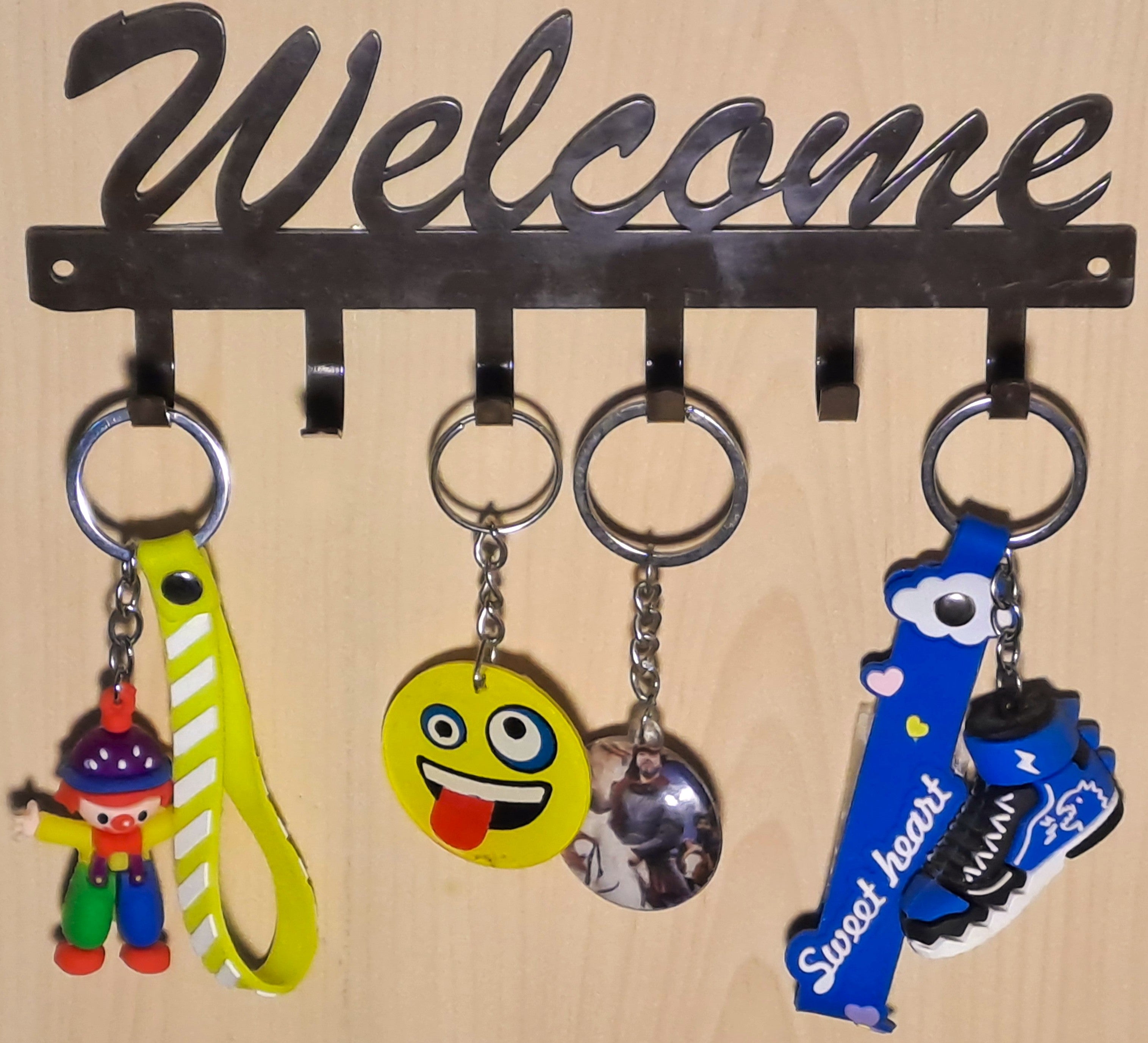 Wall Mounted WELCOME Key-Holder with 6 Hooks