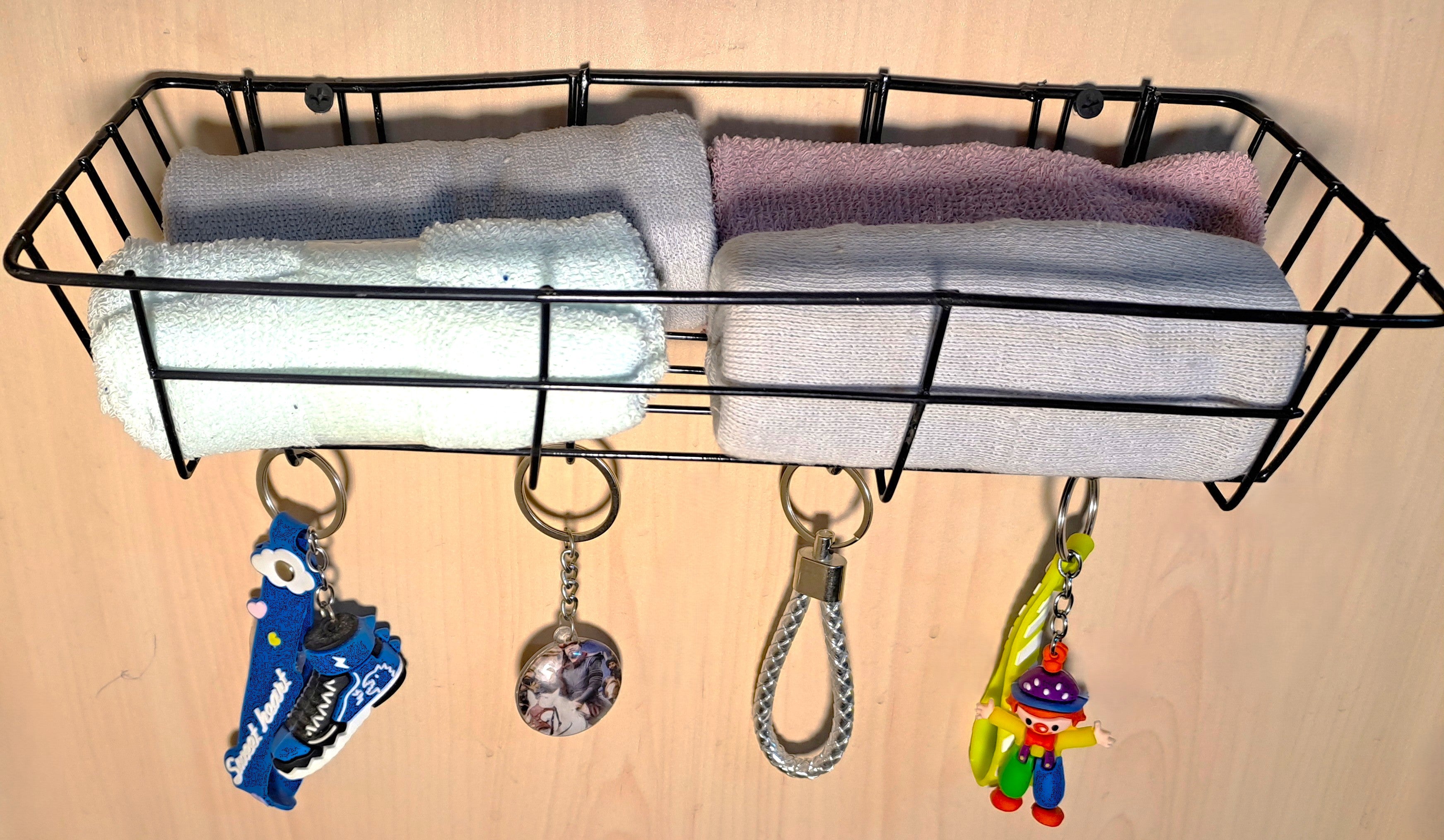 Wall Mounted Basket Shape Key-Holder with 4 Hooks