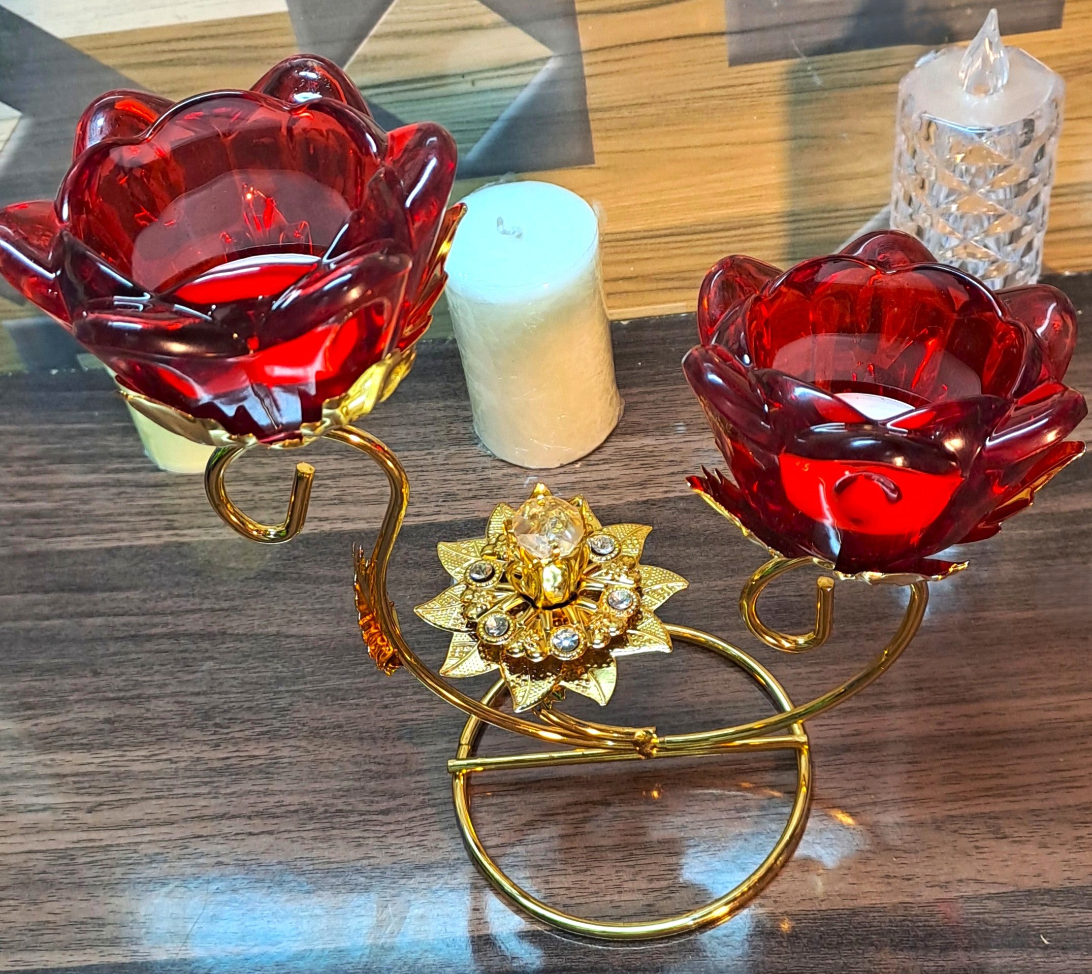 Golden Metallic Stand with 2 Red Rose Glass Holder