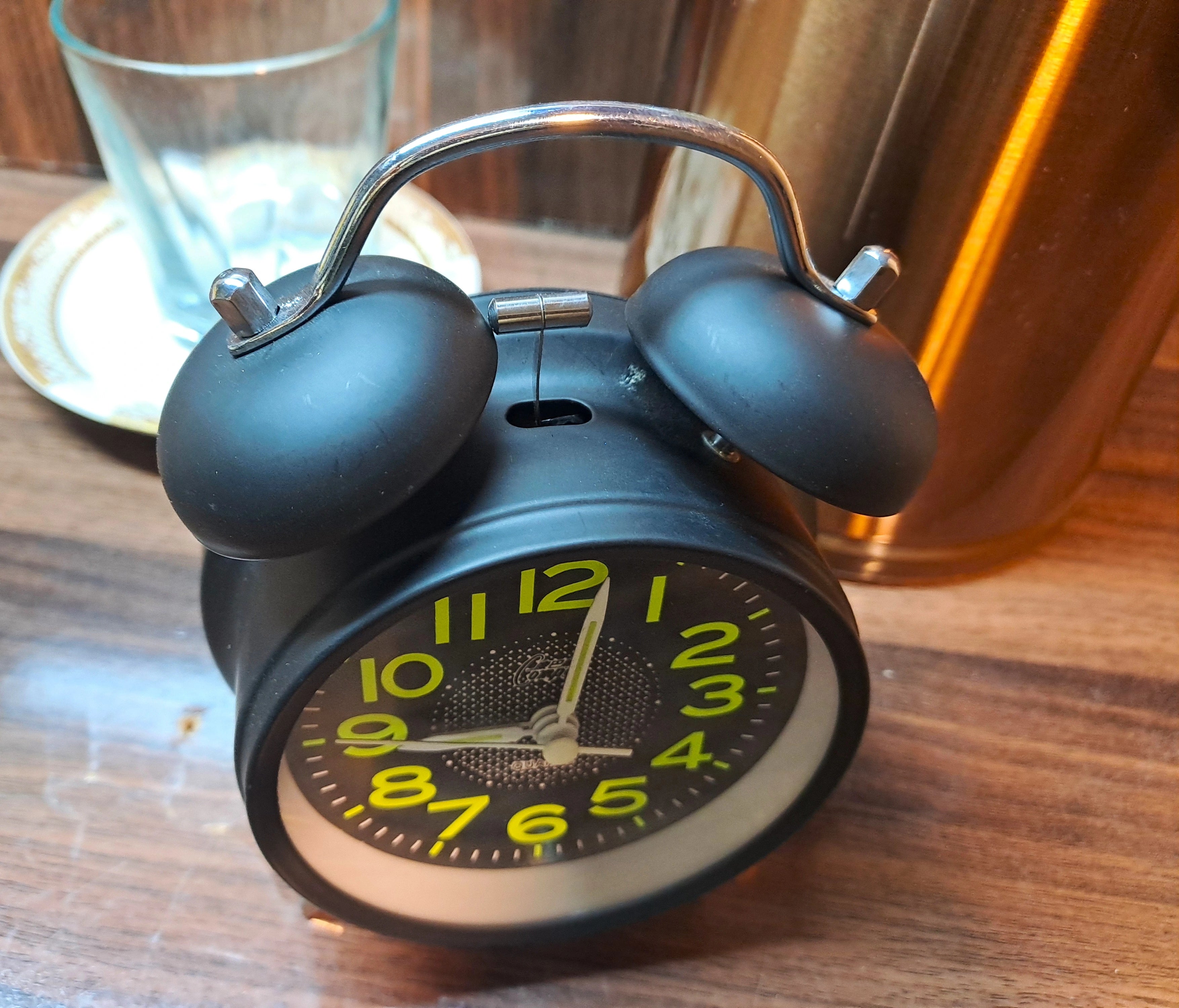 Black Metallic Vintage Mechanical Alarm Clock with Loud Alarm