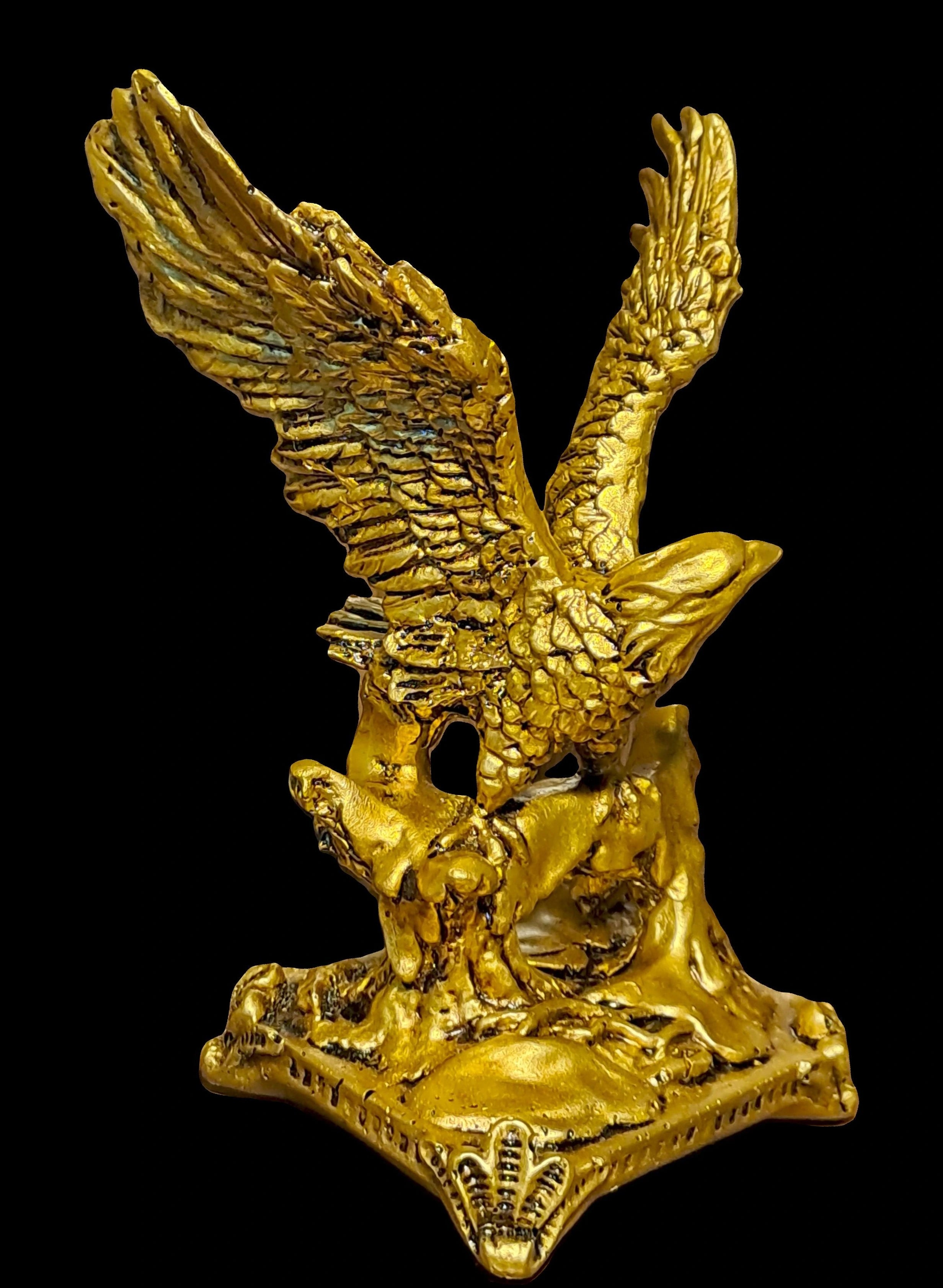 Golden Resin Eagle’s Majesty Sculpture