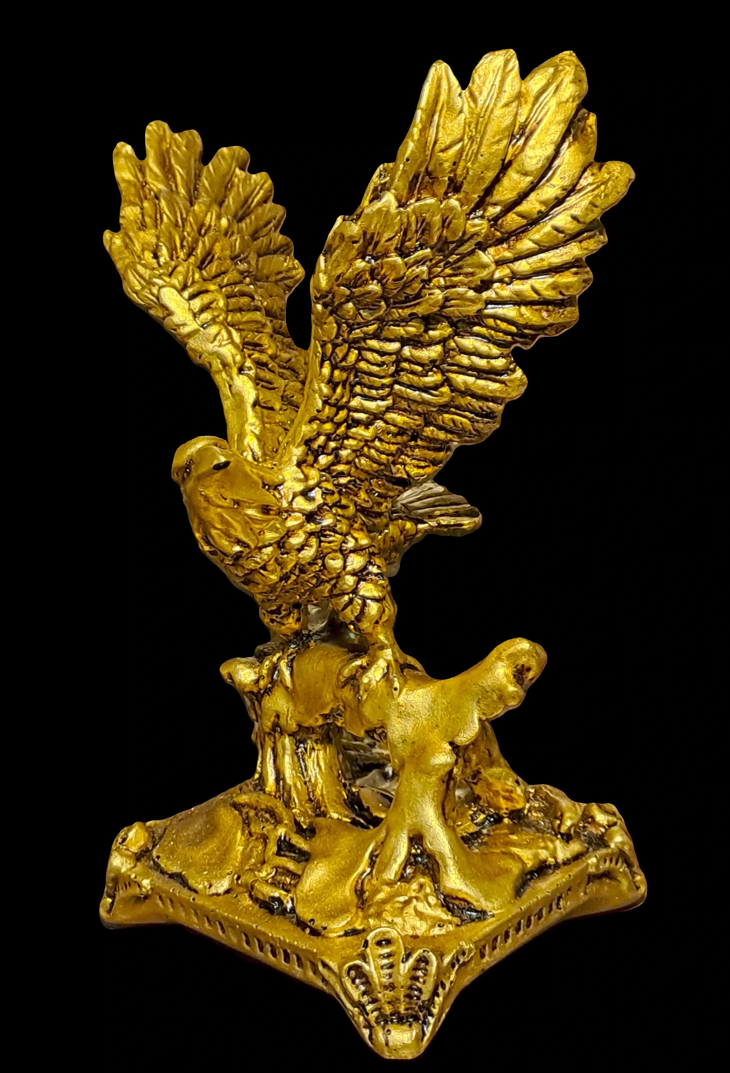 Golden Resin Eagle’s Majesty Sculpture