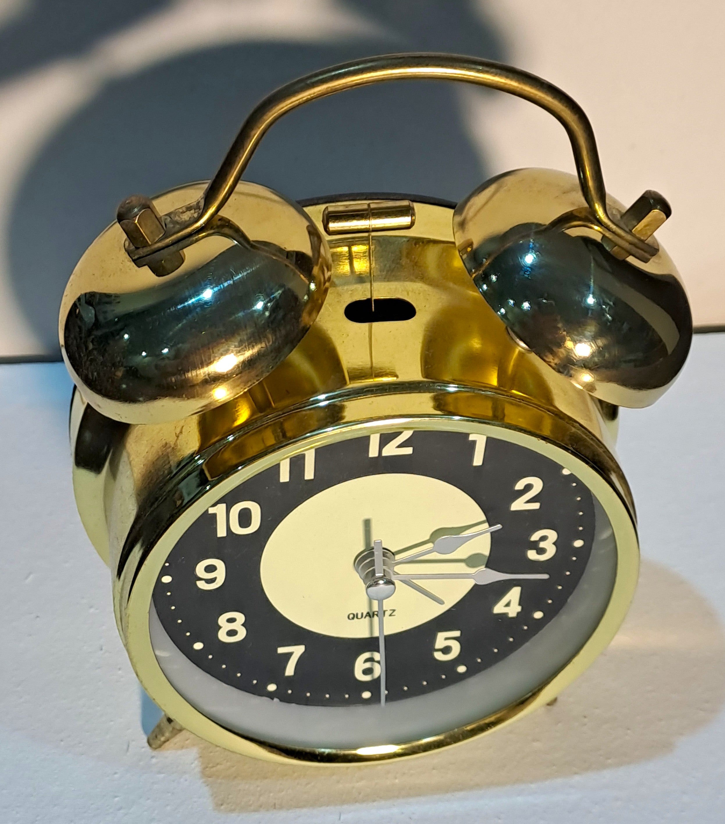 Golden Metallic Vintage Mechanical Alarm Clock with Loud Alarm