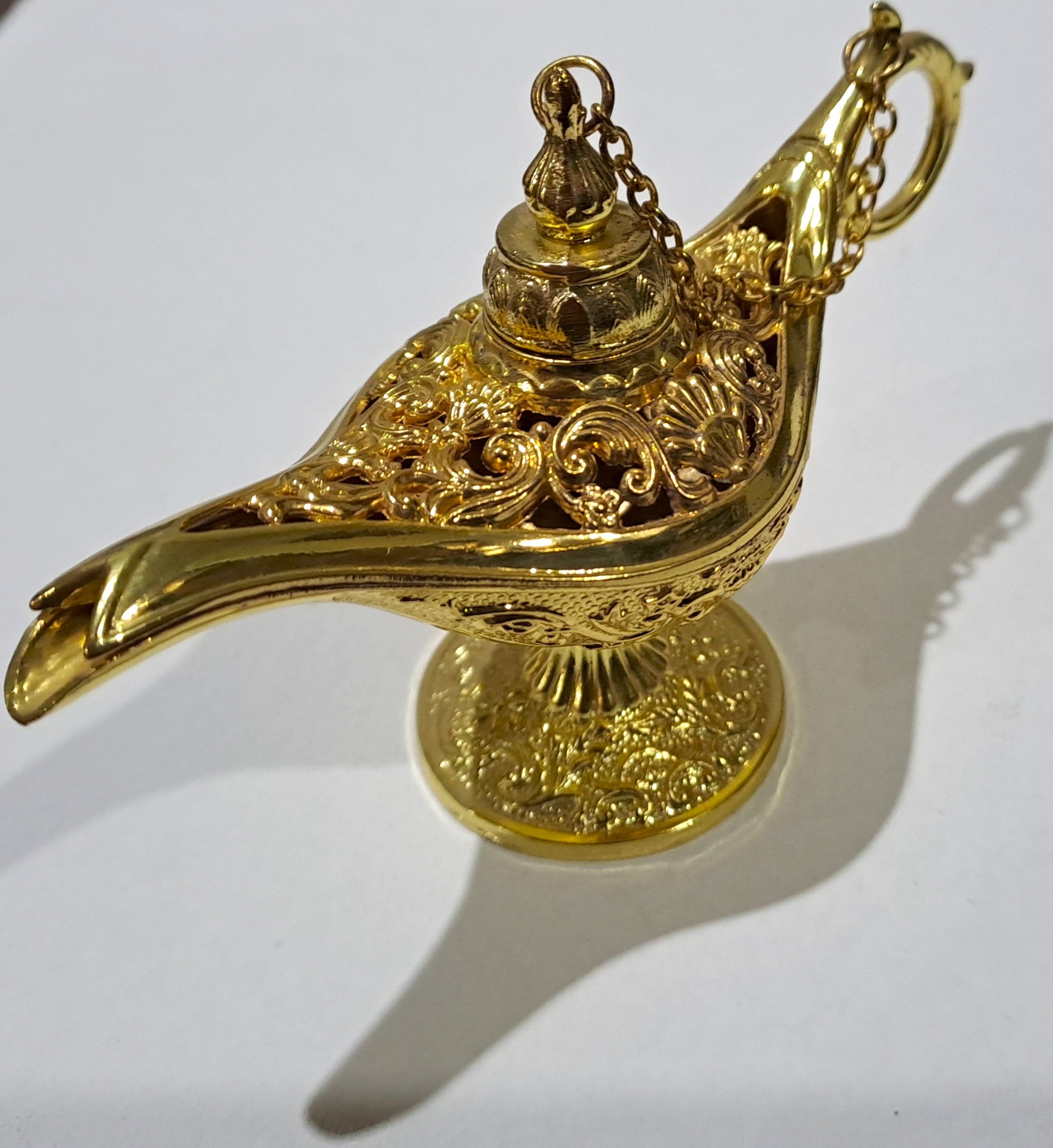 Golden Metallic Aladdin Genie Light Lamp