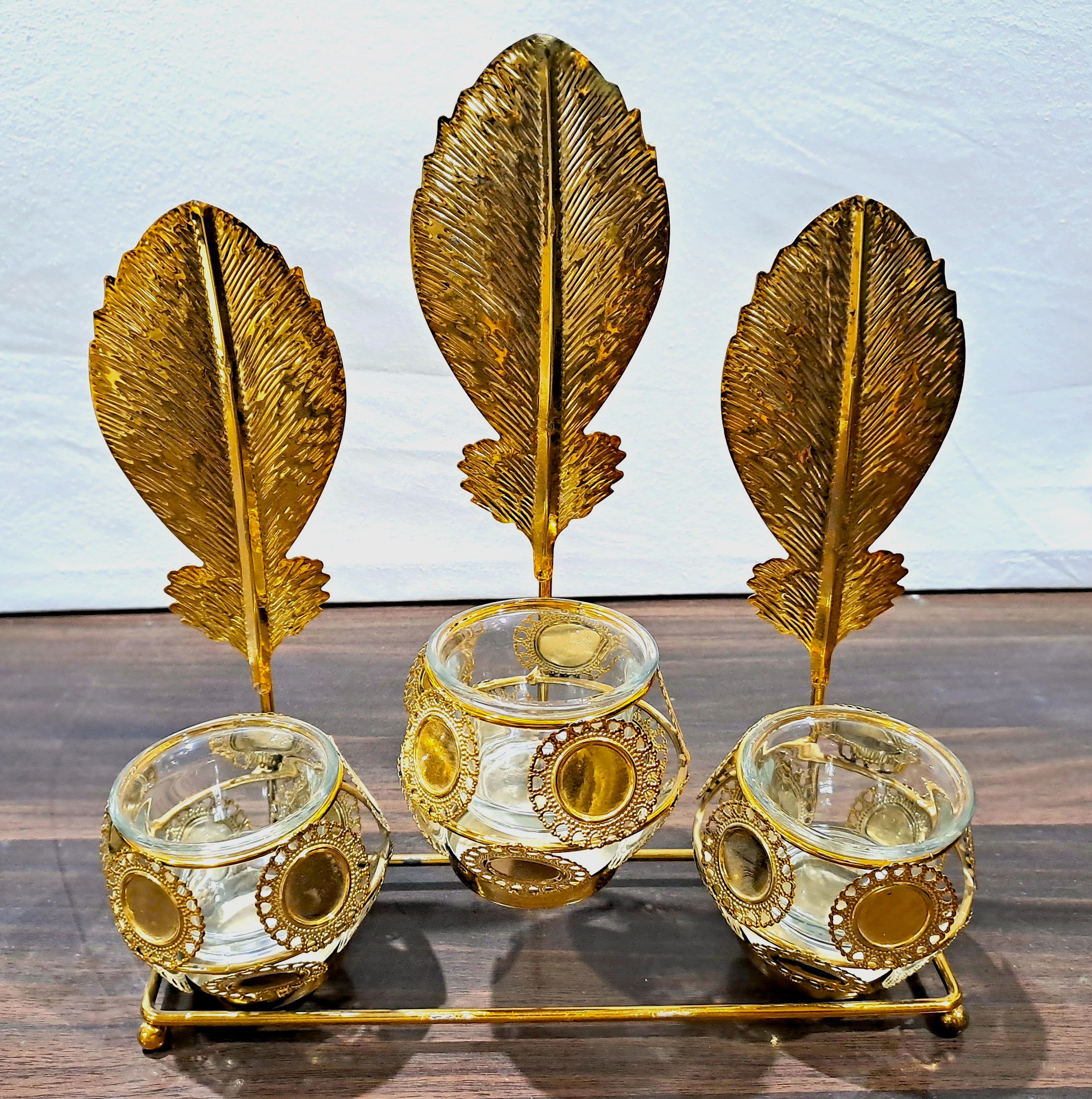 Golden Leaf Shape Candle Holders Set