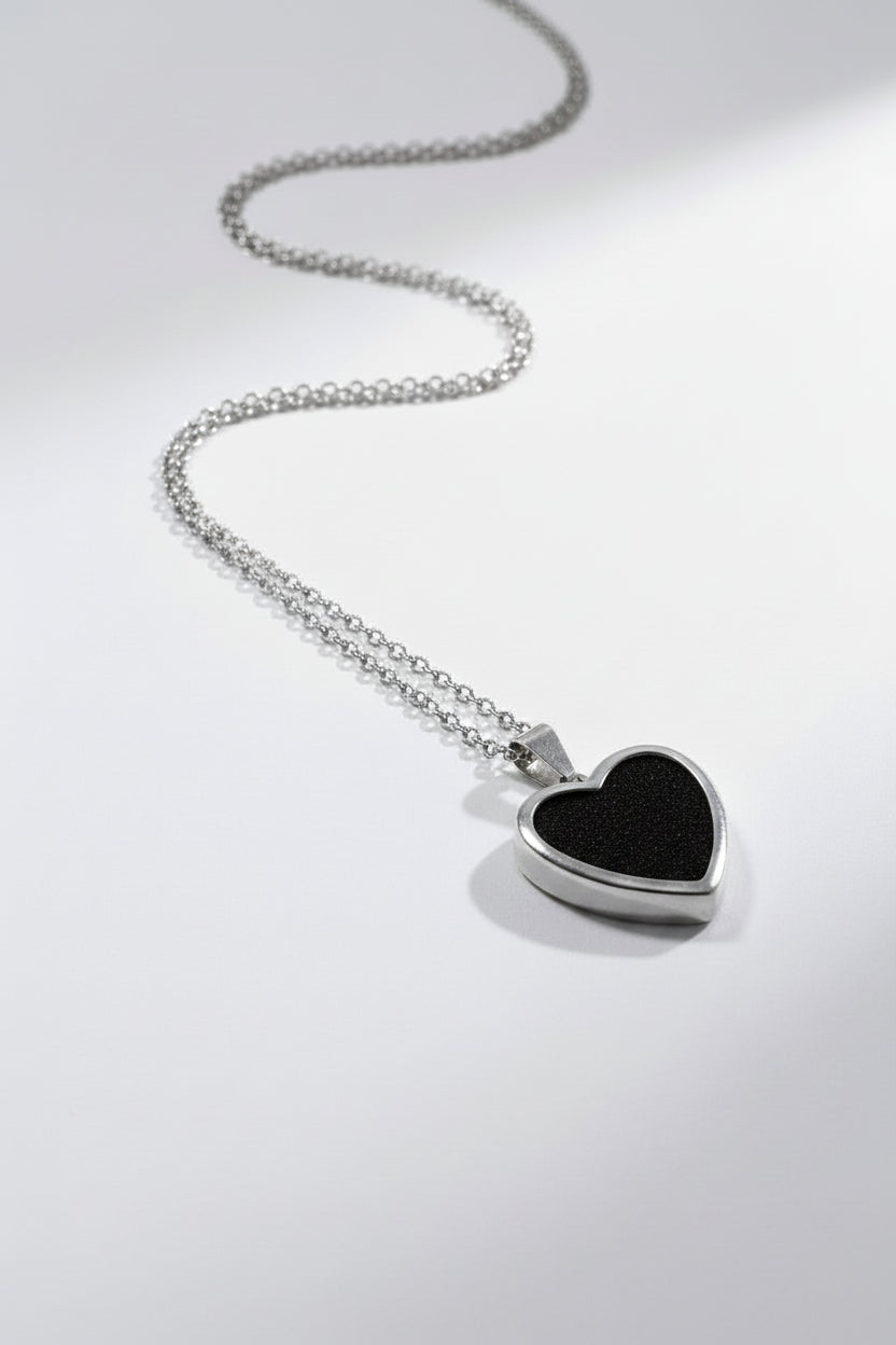 Silver Black Heart Shaped Personalized Photo Pocket Charm Locket in Gift Packing