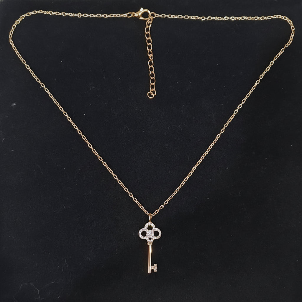 Golden Studded Petal Key Charm Locket in Gift Packing