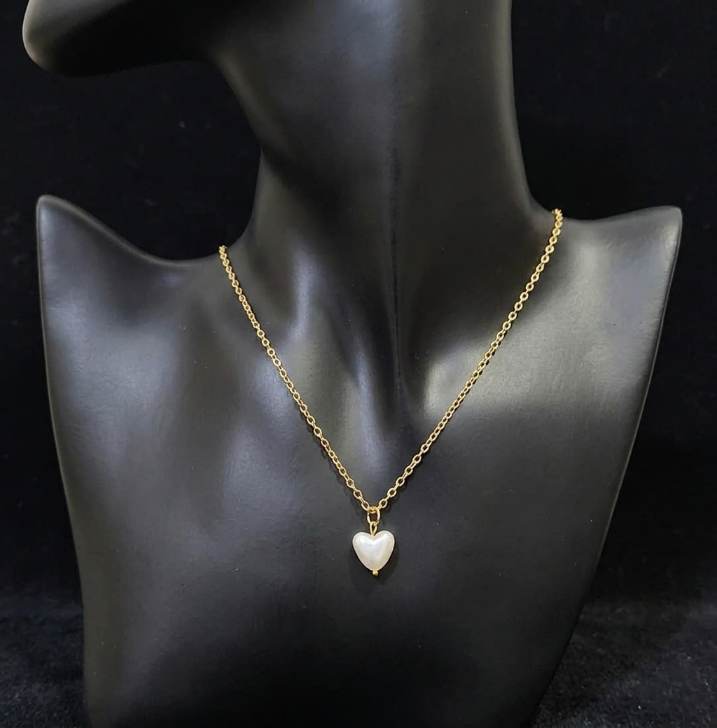 Mini Pearl Heart Charm Locket in Gift Packing