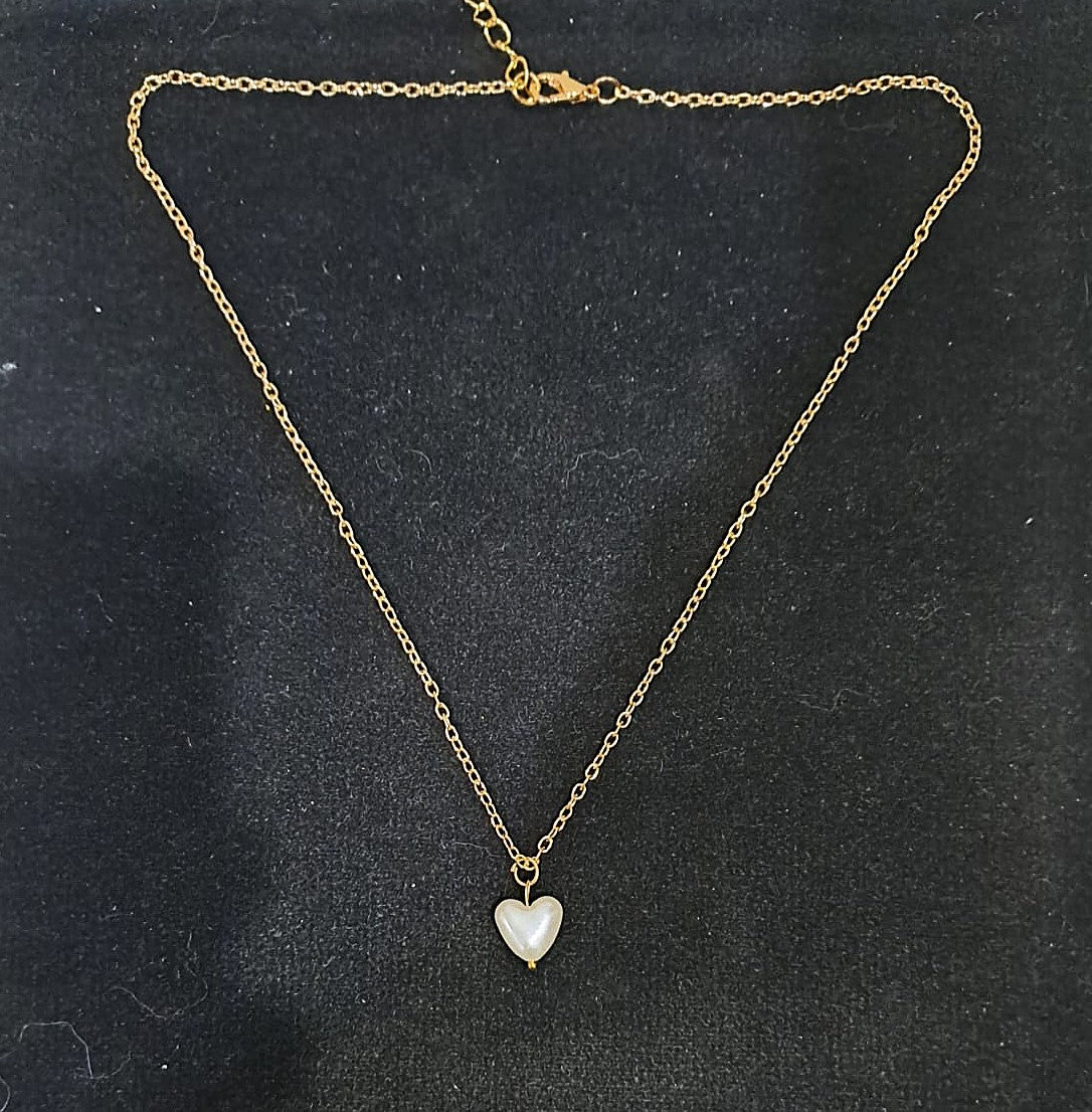 Mini Pearl Heart Charm Locket in Gift Packing
