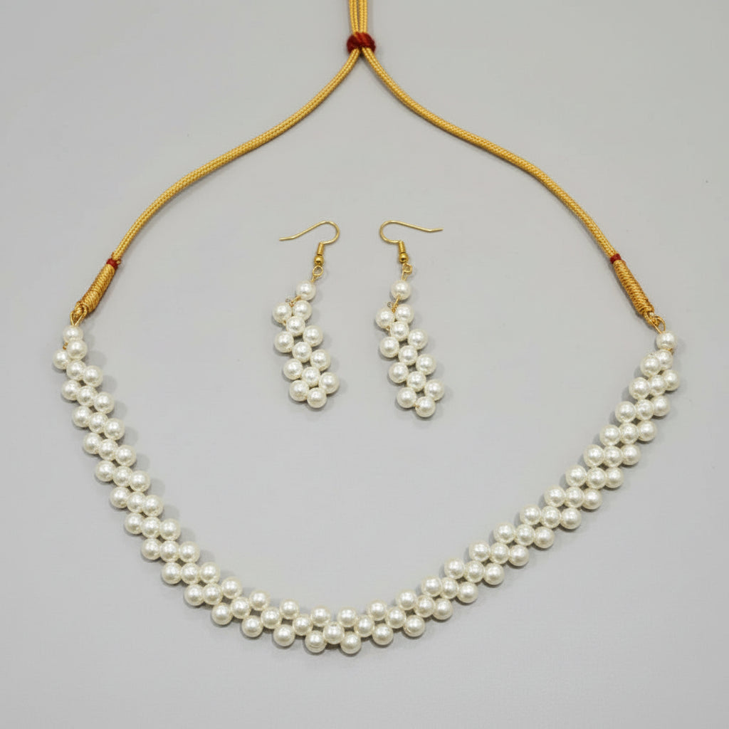 Set of Stylish Pearl Necklace with Earrings in Gift Packing